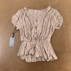 Icon Apparel Women's Medium Taupe Crochet Detail Short Sleeve Peplum Top NWT